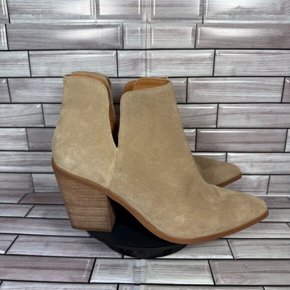 Lisa Vicky Women's Taupe Beige Suede Pointed Toe Booties Shoe Size 11-NEW - Picture 2 of 9